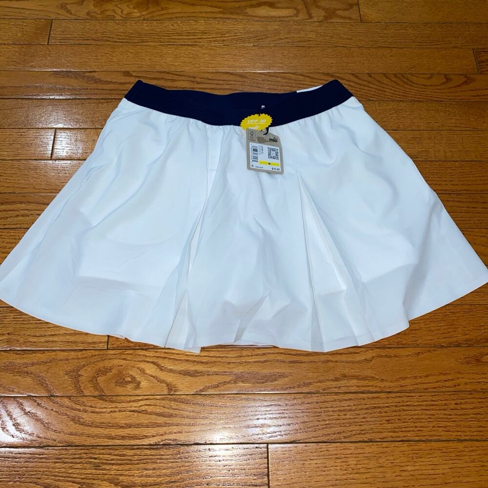 Puma Pleated Skirt Womens White With‎ Navy Waist Performance Fit Medium